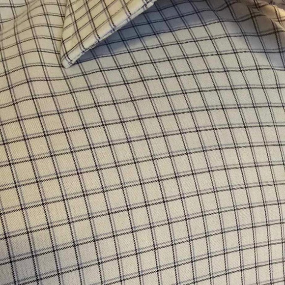 Ralph Lauren Classic Fit Non-Iron Button Down Shirt - Picture 3 of 5